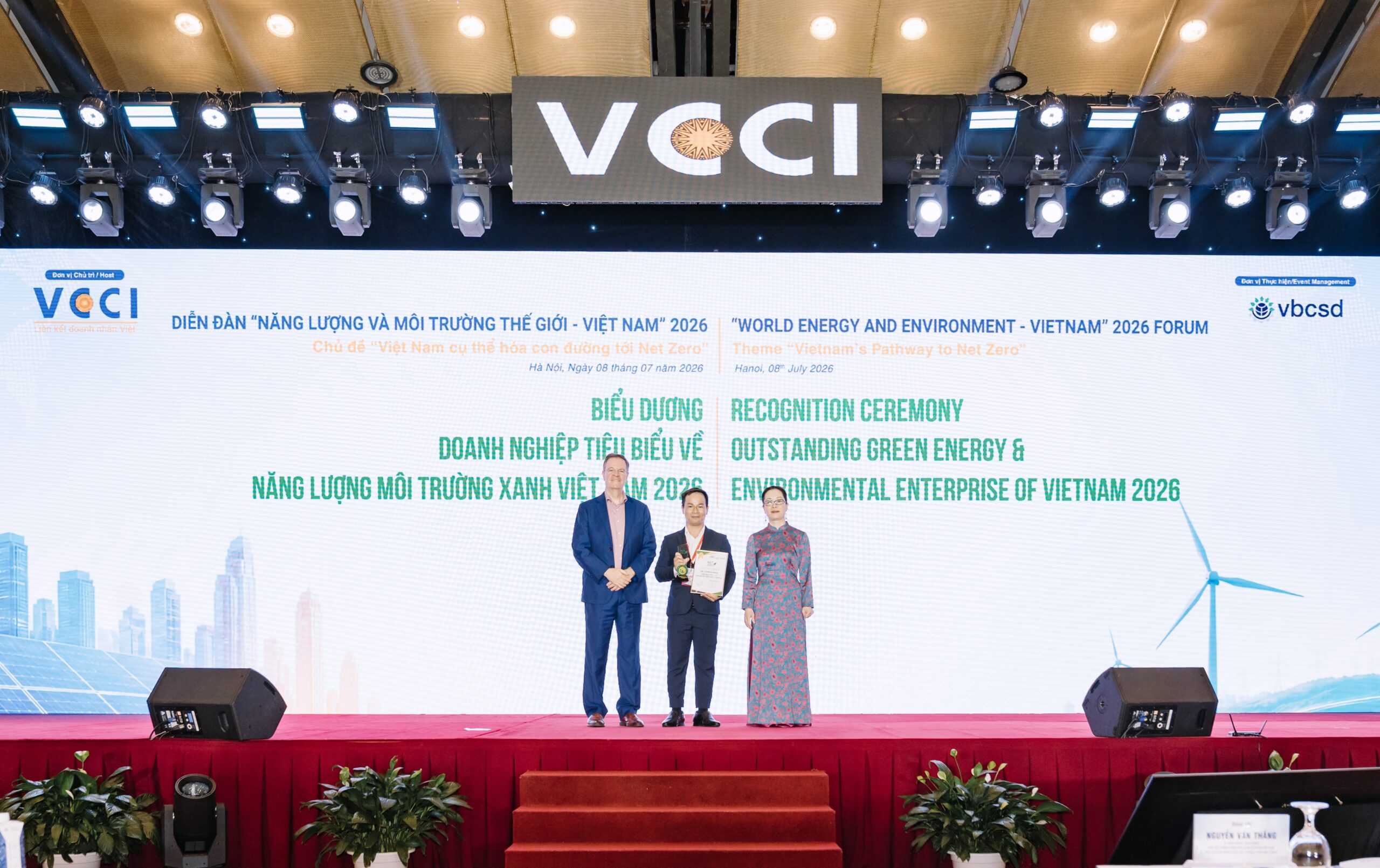 OPL LOGISTICS ĐƯỢC VINH DANH DOANH NGHIỆP TIÊU BIỂU VỀ NĂNG LƯỢNG MÔI TRƯỜNG XANH VIỆT NAM 2026
